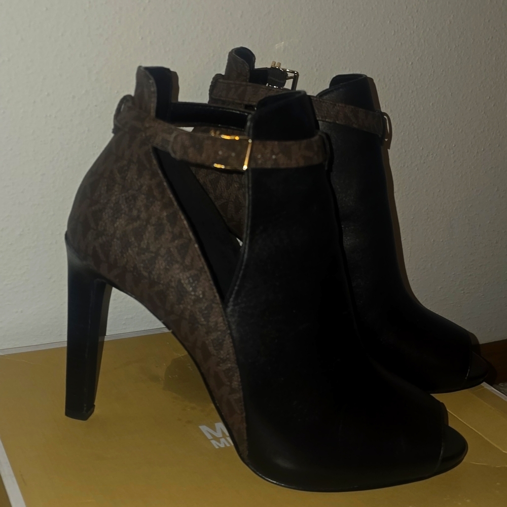 Michael Kors Cut-Out Stiletto Booties - Picture 2 of 8